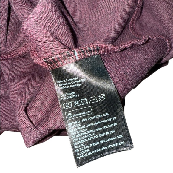 5/$25 H&M Maroon High-Neck Sweatshirt - Picture 3 of 5